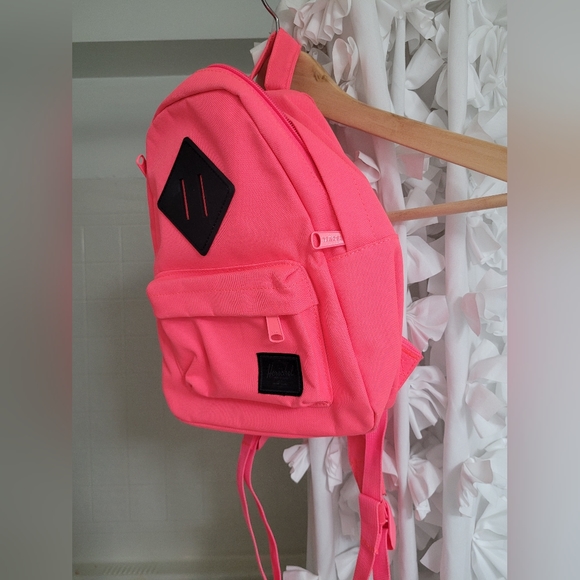 Herschel Supply Company Handbags - herschel backpack